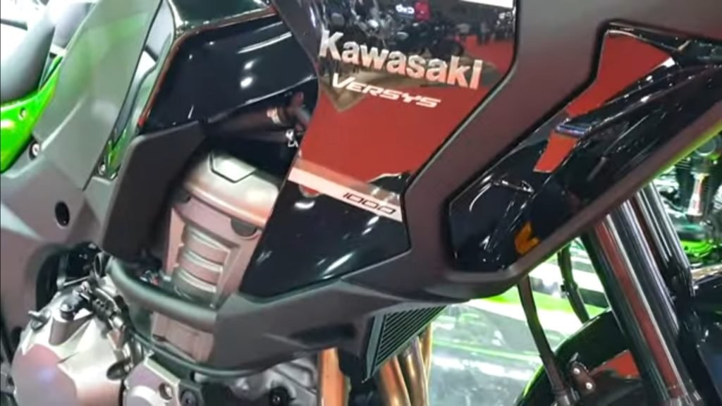 Kawasaki Versys 1000 Bs6 Tourer Bike Engine View